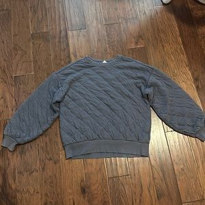 Navy pull over NWT